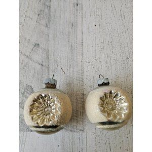 Vintage radko shiny Brite flocked double indent silver white ball ornament refle